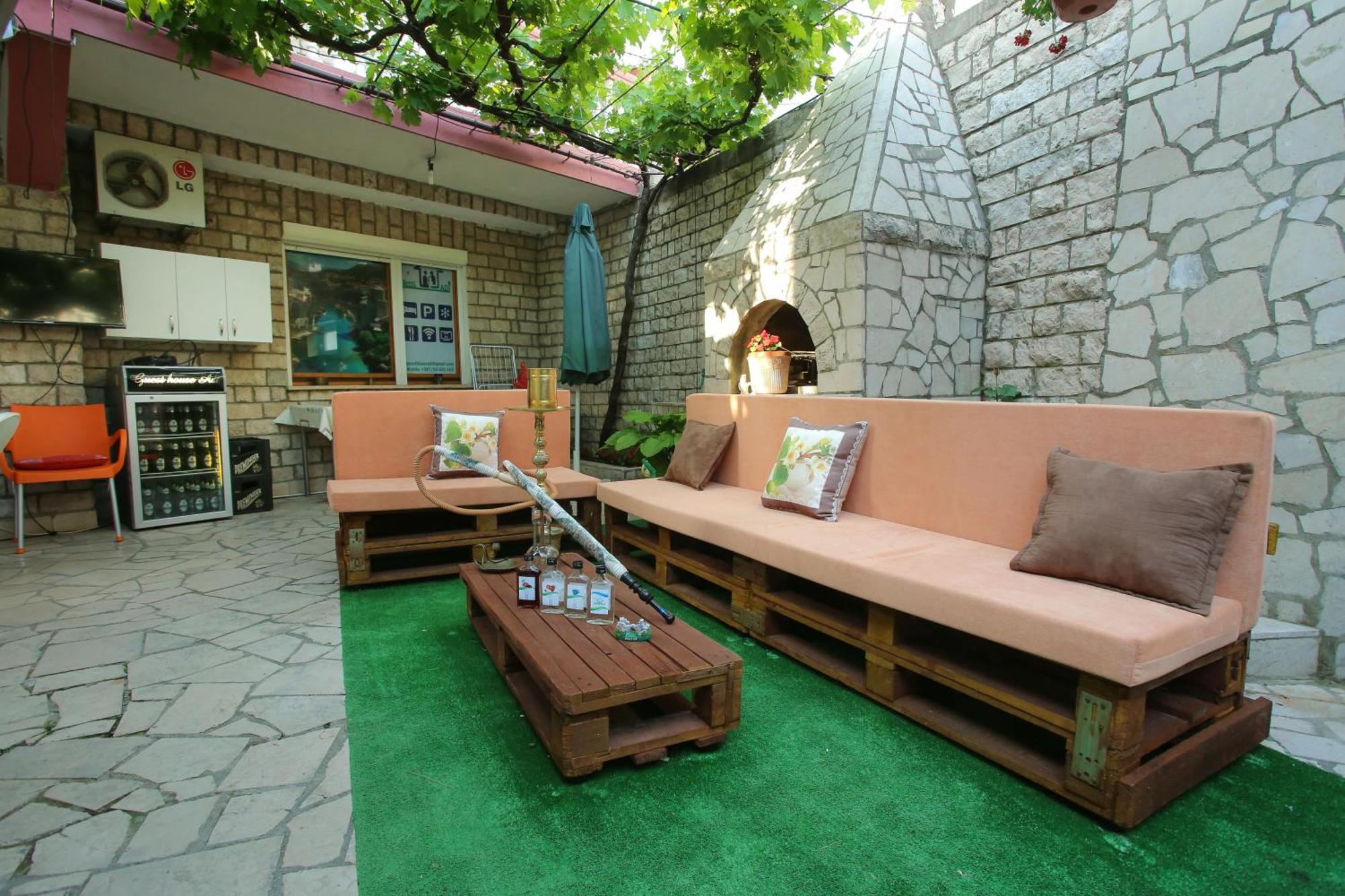 Guesthouse Adi Mostar Buitenkant foto