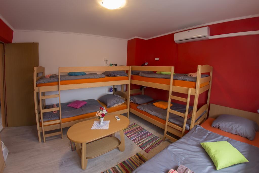 Guesthouse Adi Mostar Buitenkant foto