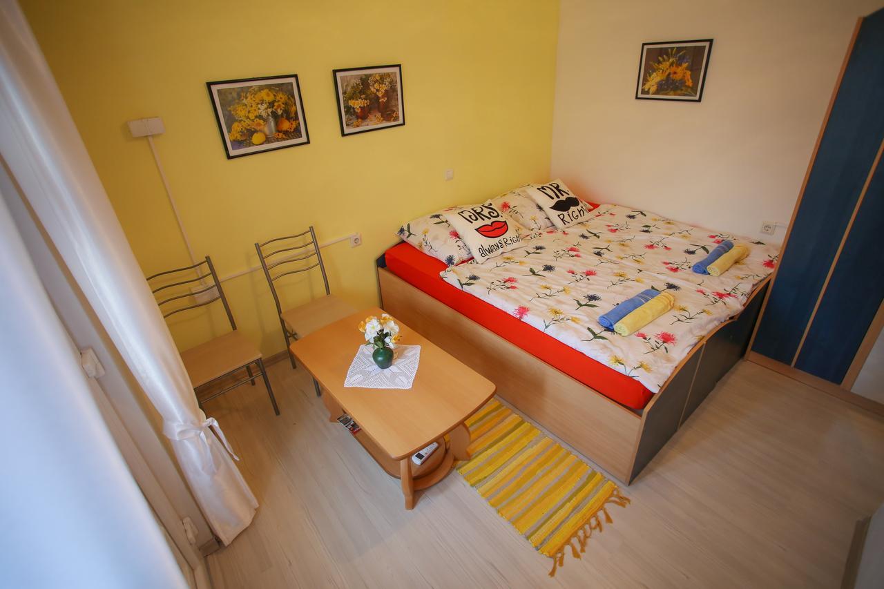 Guesthouse Adi Mostar Buitenkant foto