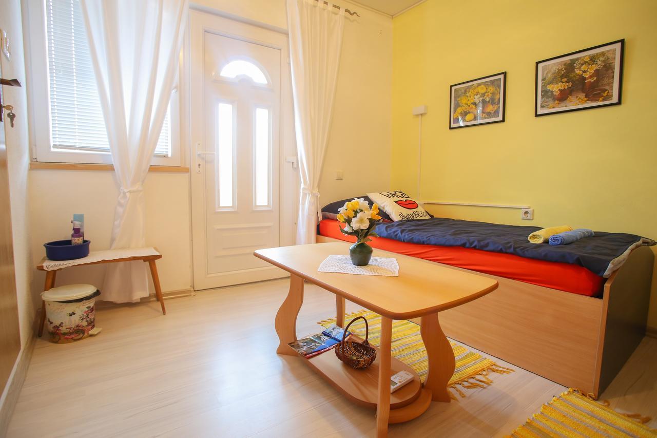Guesthouse Adi Mostar Buitenkant foto