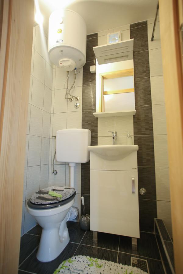 Guesthouse Adi Mostar Buitenkant foto