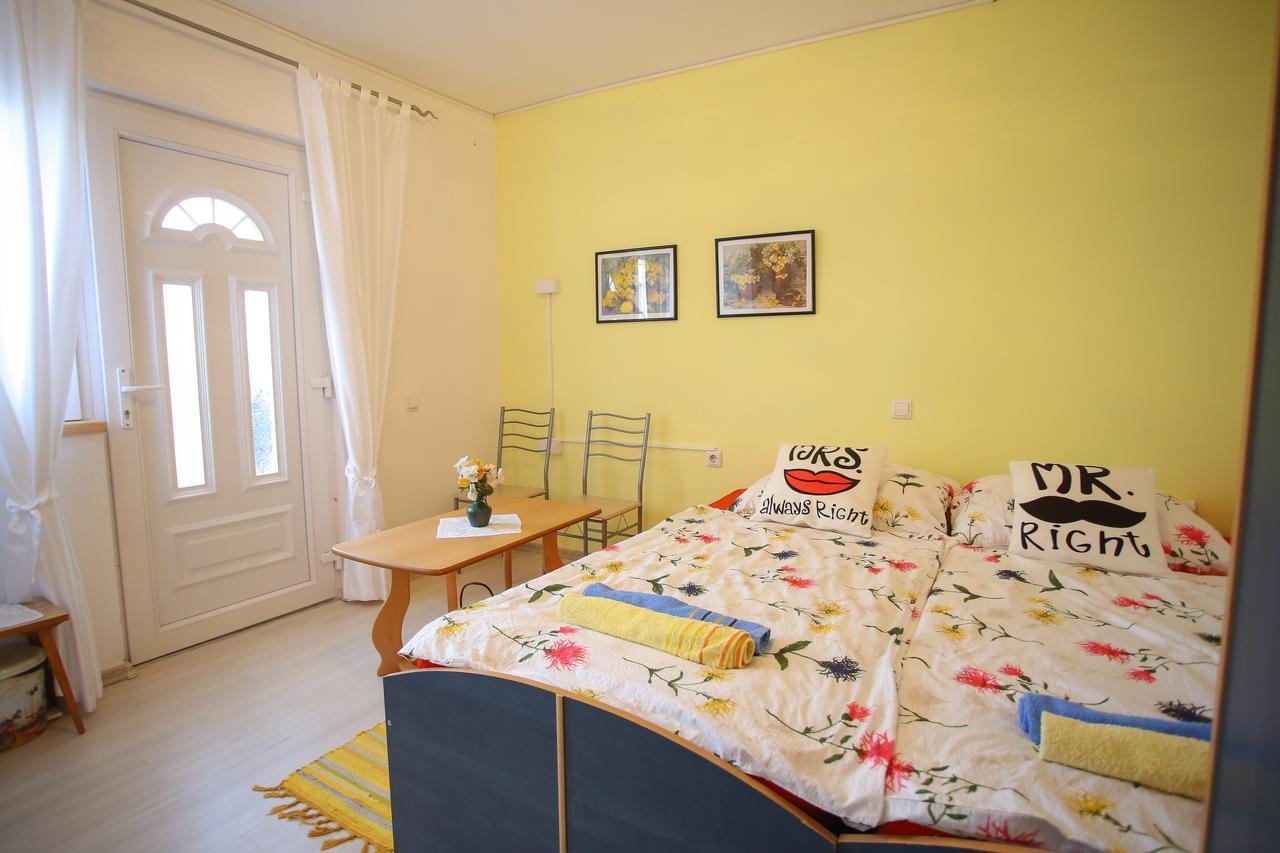 Guesthouse Adi Mostar Buitenkant foto